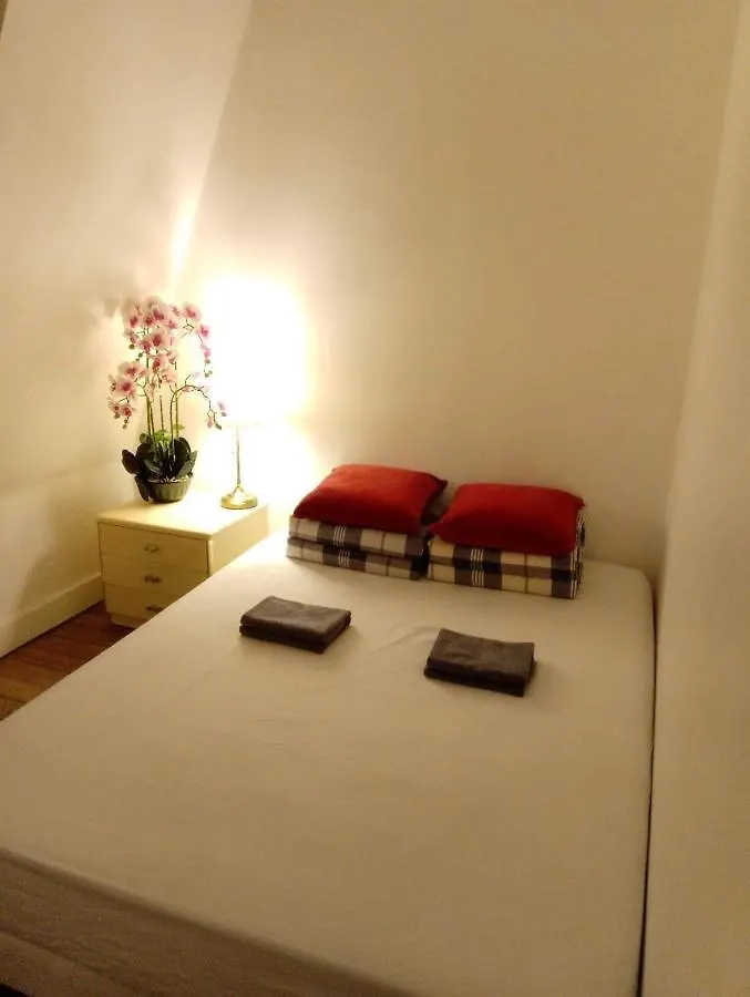 L & D D'hote Bed & Breakfast 5*